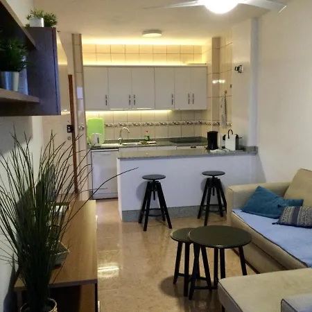 Apartment Iguazu Seaview Near Yumbo Playa del Ingles (Gran Canaria)
