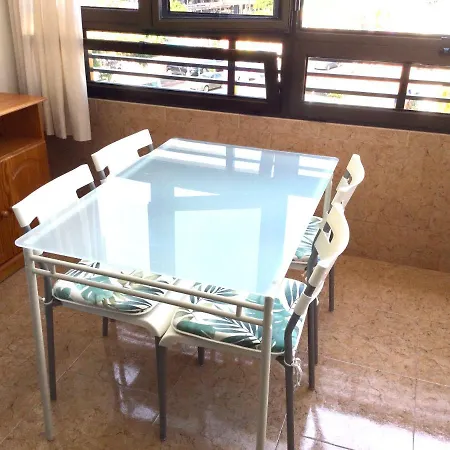 Apartment Iguazu Seaview Near Yumbo Playa del Ingles (Gran Canaria)